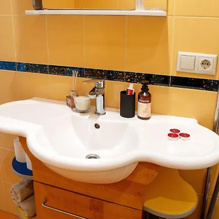 Cozy Old Town With Bath Apartment